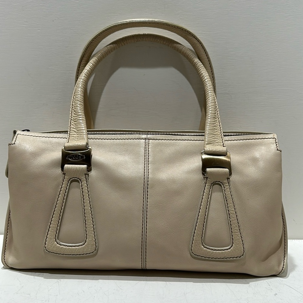 TOD’S Cream Leather Handbag
